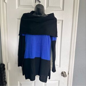 Saks Fifth Avenue Black and Blue Cowl neck cashmere Sweater
